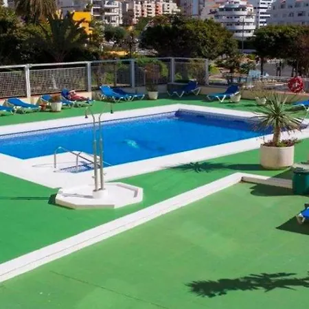 Marina, Modern Apartment, Sea Views, Balcony, Sleeps 6, Family Friendly Estepona