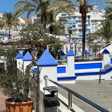 Marina, Modern Apartment, Sea Views, Balcony, Sleeps 6, Family Friendly * Estepona