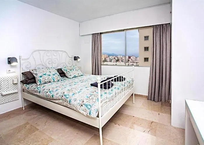 Apartment Marina, Winter Sun From 99e Per Night, Sea Views, Balcony, Lift, Wifi Estepona