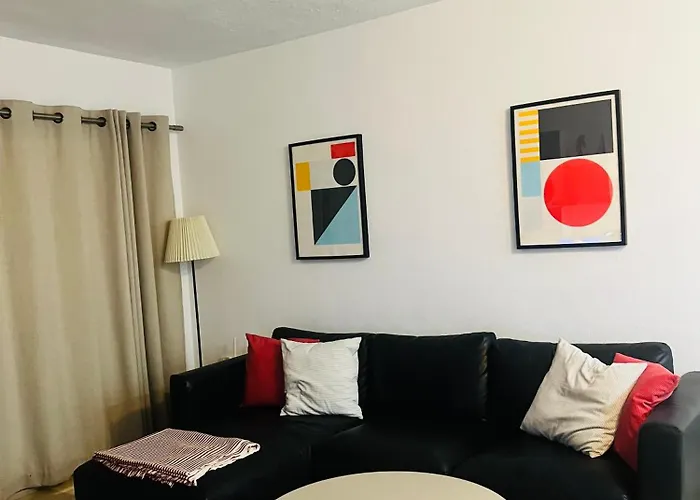 Port - Sea Views, Sleeps 6 アパート