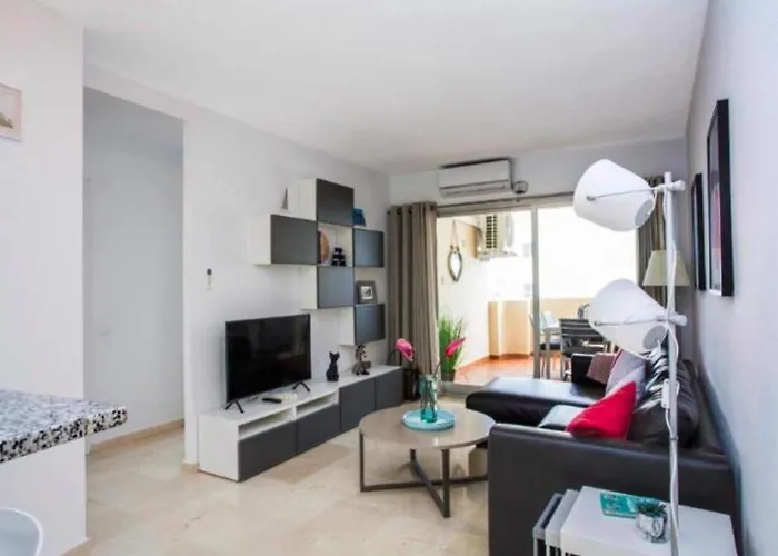 Port - Sea Views, Sleeps 6 *