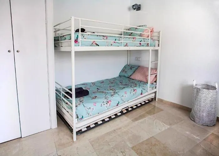 Port - Sea Views, Sleeps 6